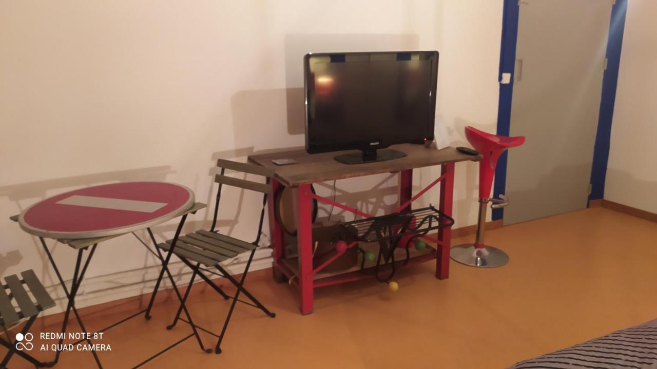 Ferienwohnung Chez Celine En Campagne Mazerny Exterior foto